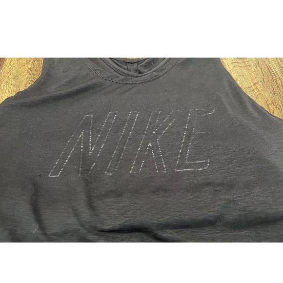 Nike Women’s Crop Tank Top, Size Small, Black And White - Picture 3 of 10
